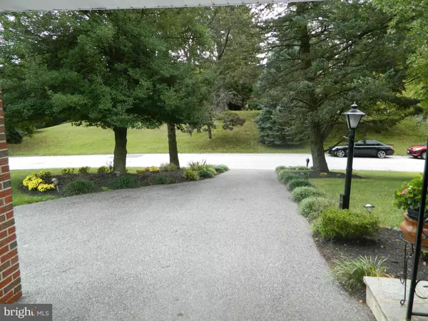 Catonsville, MD 21228,1902 CEDAR CIRCLE DR