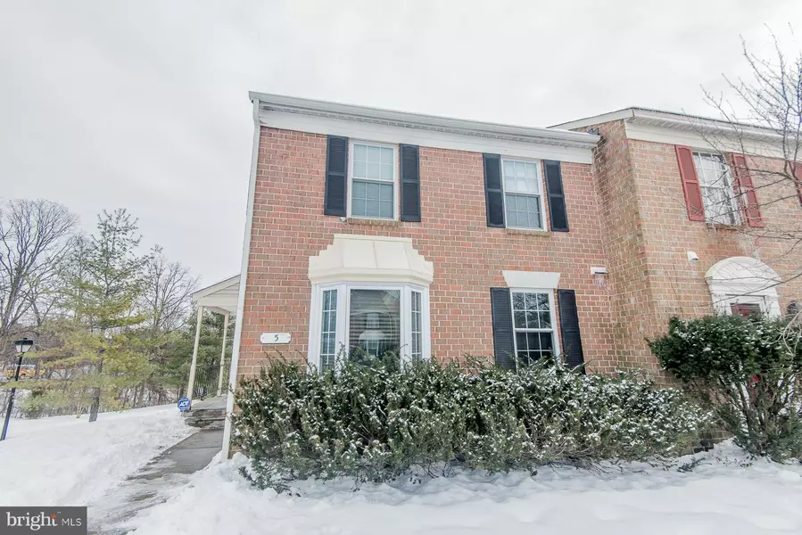 5 COURTWOOD DR, Pikesville, MD 21208