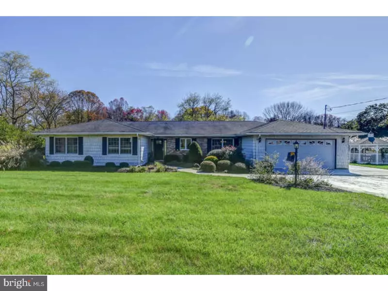 165 BURLINGTON PATH RD, Cream Ridge, NJ 08514