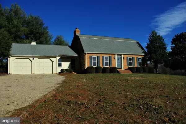 53 SCHOOL HOUSE RD, Washington, VA 22747