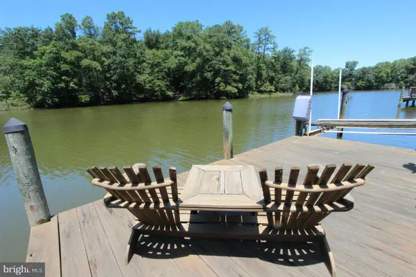 Reedville, VA 22539,24 BAY POINTE CT