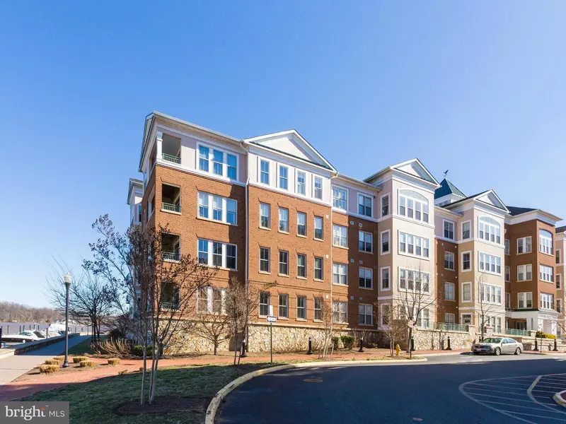 500 BELMONT BAY DR #406, Woodbridge, VA 22191