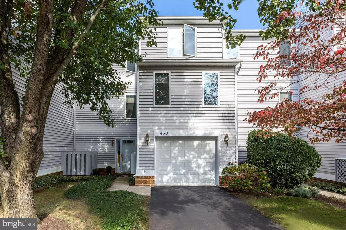 Arnold, MD 21012,430 CAPSTAN CT