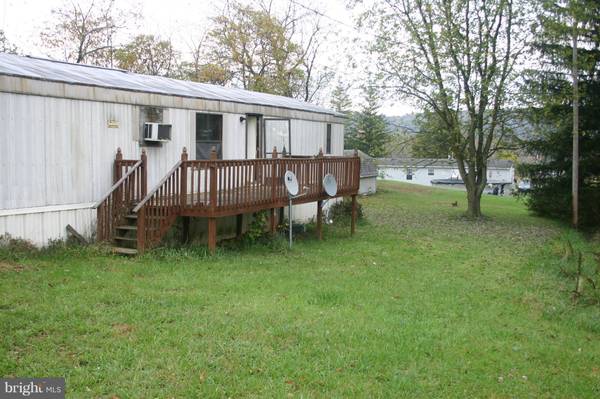 120 HENDERSON LN., Capon Bridge, WV 26711