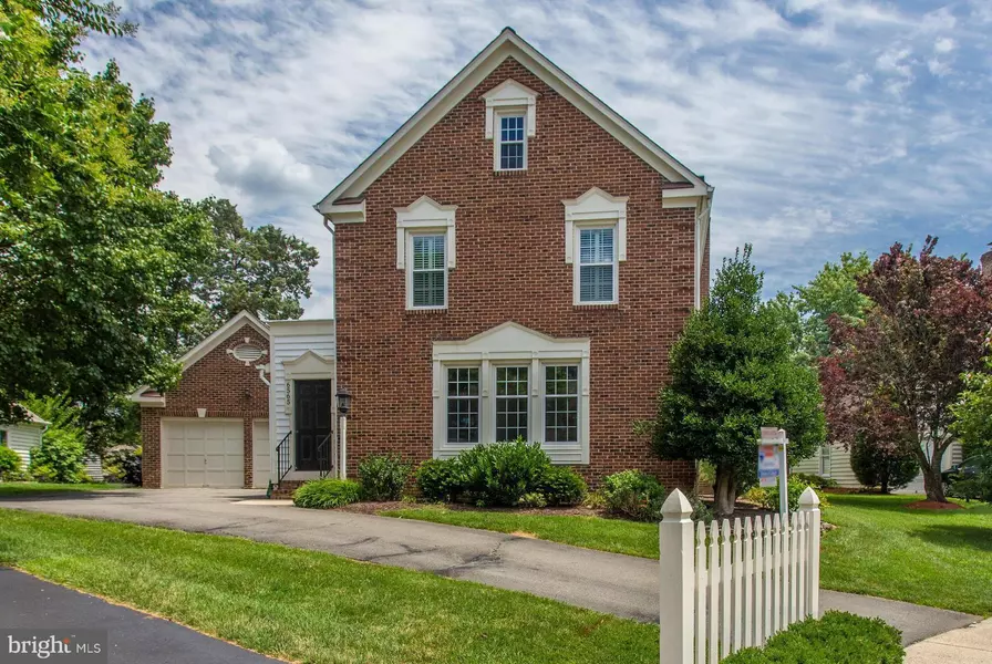 6565 FORSYTHIA ST, Springfield, VA 22150