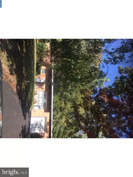 705 STRATFORD DR, Philadelphia, PA 19115