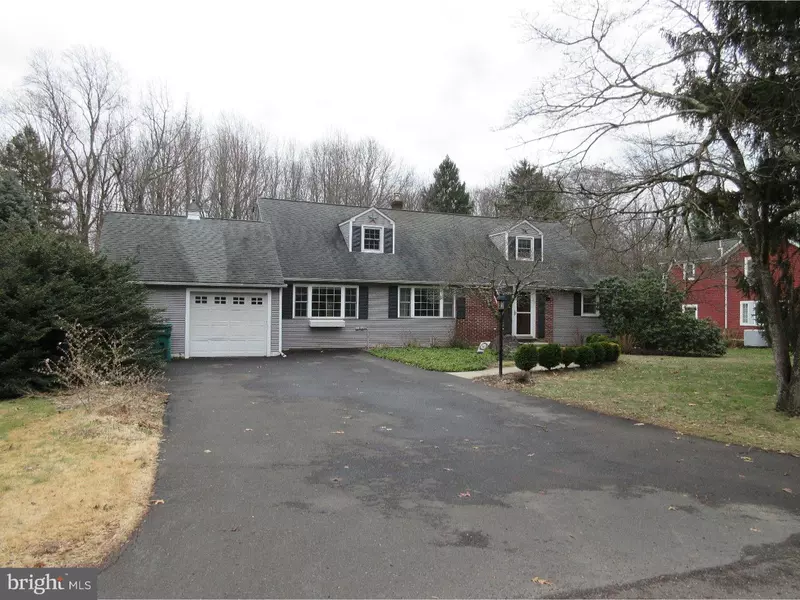 221 W FERRY RD, Yardley, PA 19067