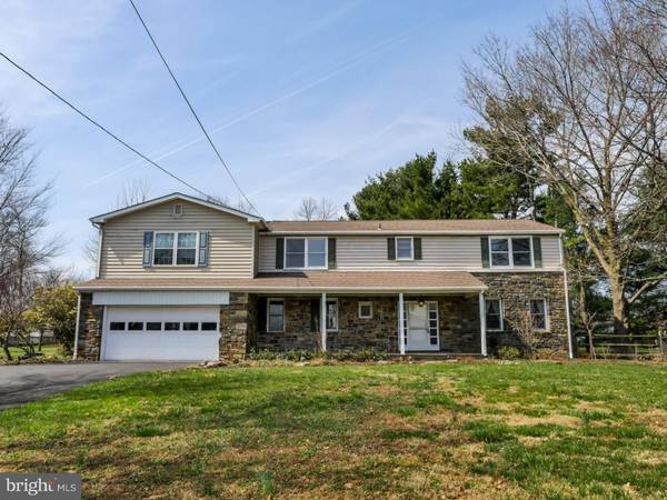 1066 HOLLAND RD, Southampton, PA 18966