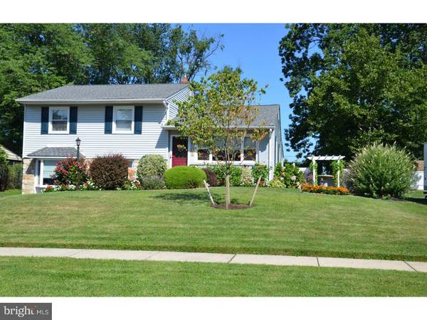 632 PENNHILL DR, Langhorne, PA 19047