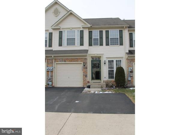 2607 CRABAPPLE CIR, Perkasie, PA 18944