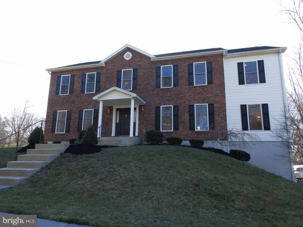 581 NEW RD, Southampton, PA 18966