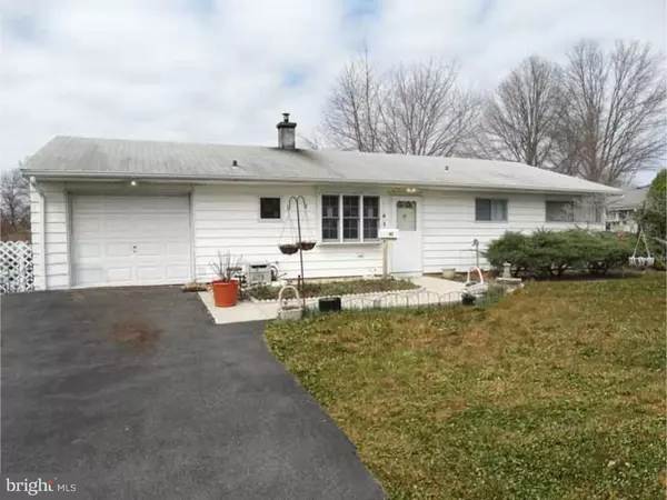 41 IVORY ROCK RD, Levittown, PA 19057