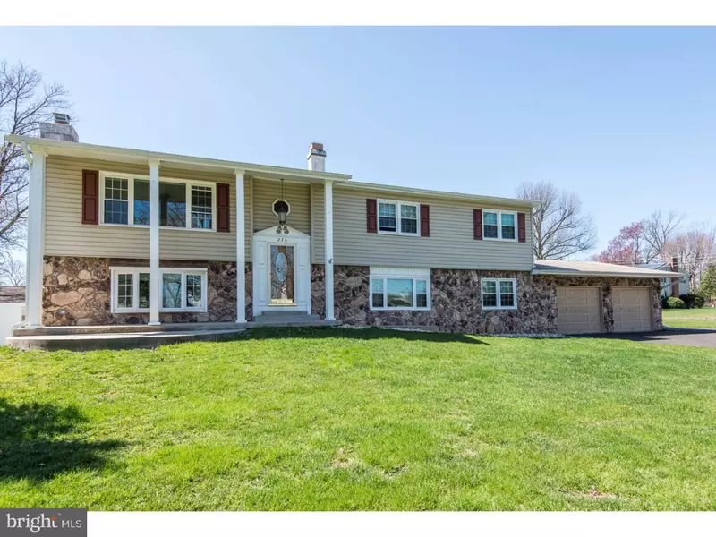 236 BRENDWOOD DR, Langhorne, PA 19047