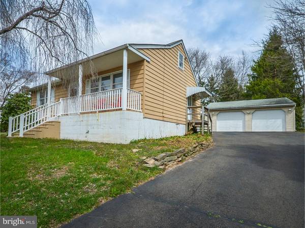 643 E WALNUT ST, Perkasie, PA 18944