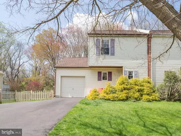 25 BOXWOOD LN, Langhorne, PA 19047