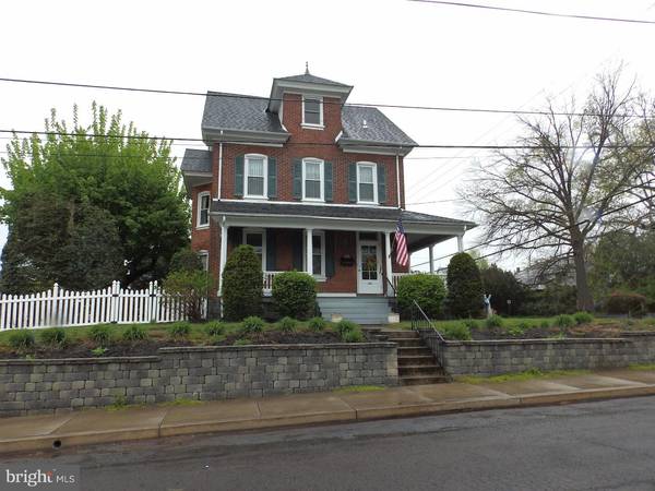 424 VINE ST, Perkasie, PA 18944