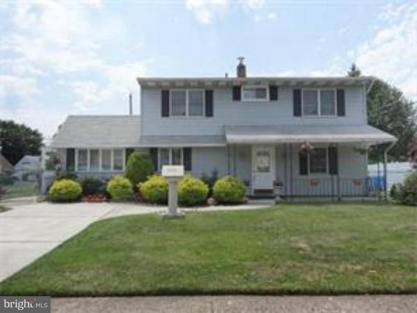 320 NORTH PARK DR, Levittown, PA 19054