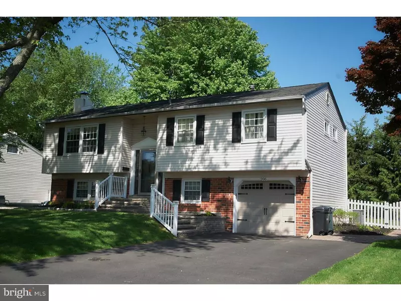 206 KIPLING DR, Warminster, PA 18974