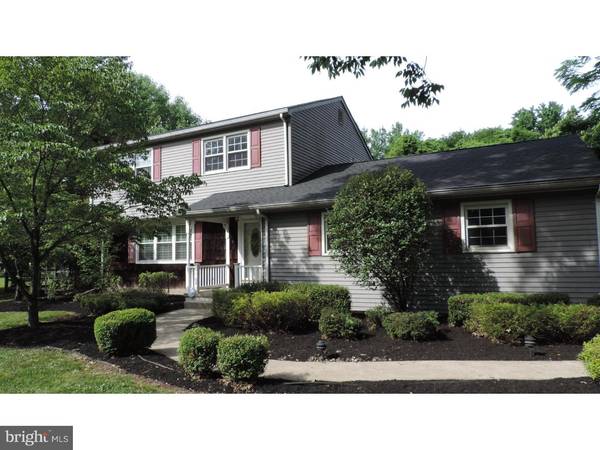 1061 RIVER RD, Washington Crossing, PA 18977