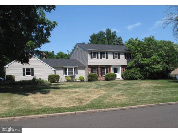 5713 VILLAGE LN, Doylestown, PA 18902