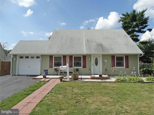 16 EVENTIDE LN, Levittown, PA 19054