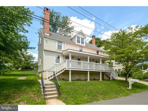 6 WATER ST, Hulmeville, PA 19047