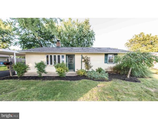 240 GOLDENRIDGE DR, Levittown, PA 19057