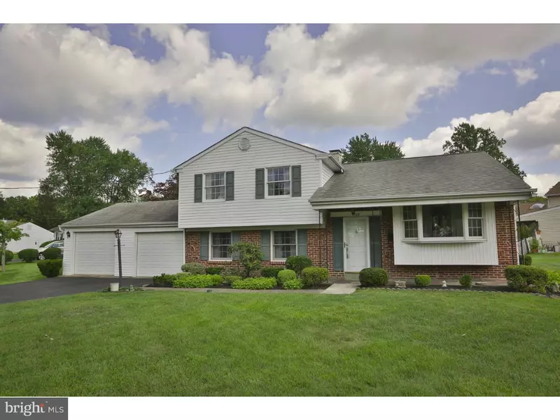 1209 LYNDA LN, Warminster, PA 18974