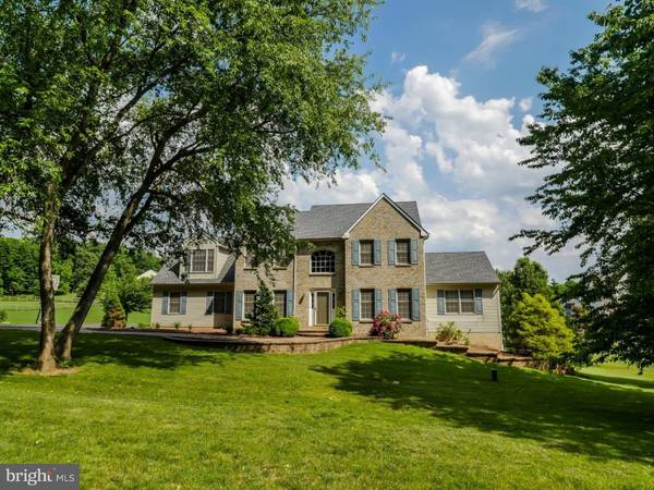 105 WARDEN RD, Doylestown, PA 18901