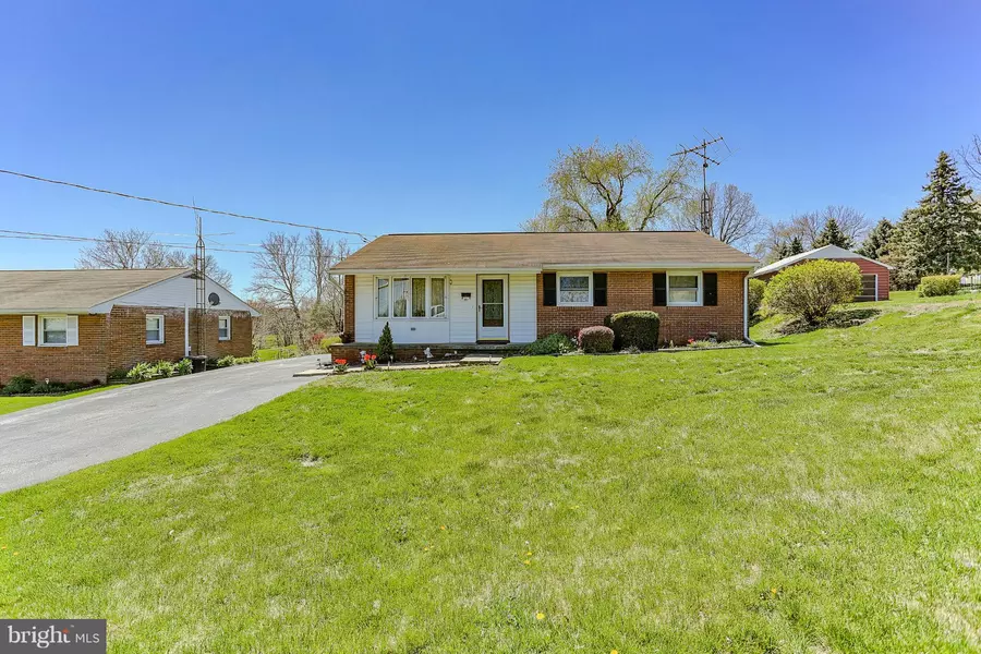 551 WEST 8TH ST, Waynesboro, PA 17268