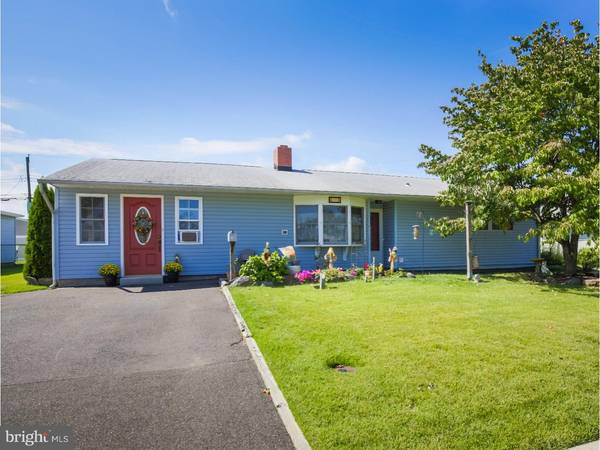 33 PEACHTREE LN, Levittown, PA 19054