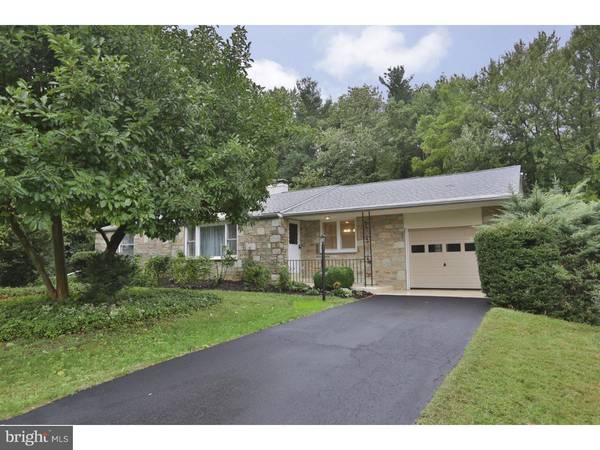 94 BEECHWOOD DR, Huntingdon Valley, PA 19006