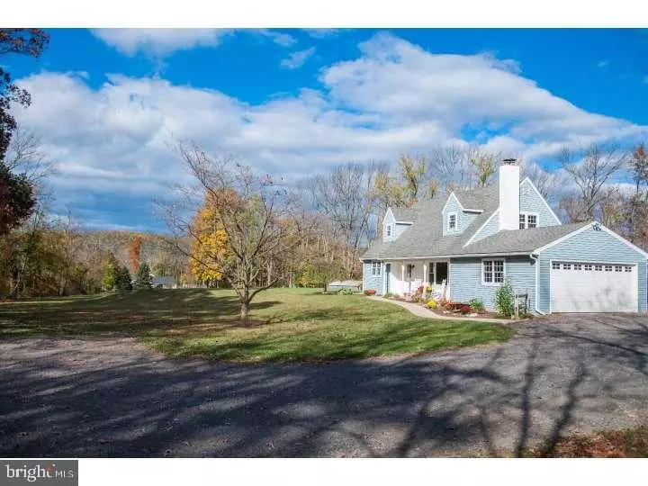 2567 OLD BETHLEHEM RD, Hellertown, PA 18055