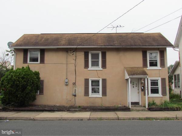 132 S HELLERTOWN AVE, Quakertown, PA 18951