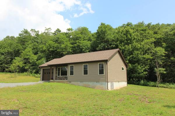 304 GOLDFINCH LN, Terra Alta, WV 26764