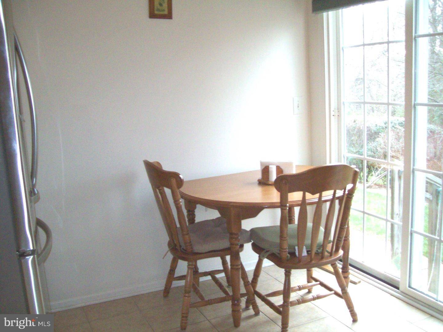 Hamilton, NJ 08690,127 MEADOWLARK DR