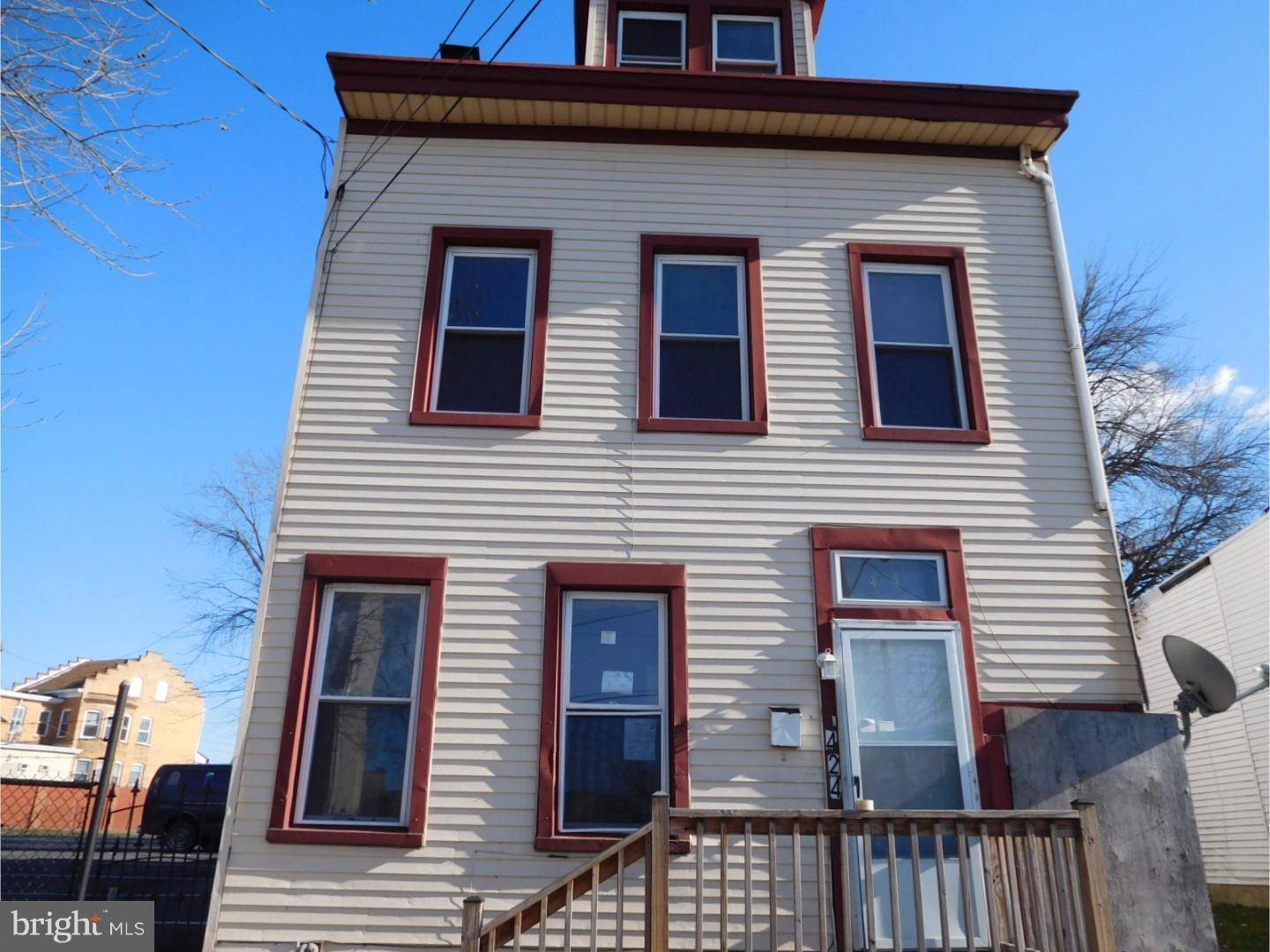 424 MARTIN LUTHER KING JR BLD, Trenton, NJ 08618