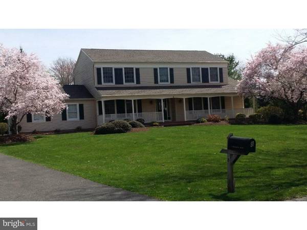 8 MARBLEHEAD DR, Princeton Junction, NJ 08550