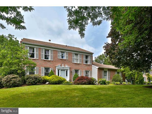 5 BENNINGTON DR, Lawrenceville, NJ 08648