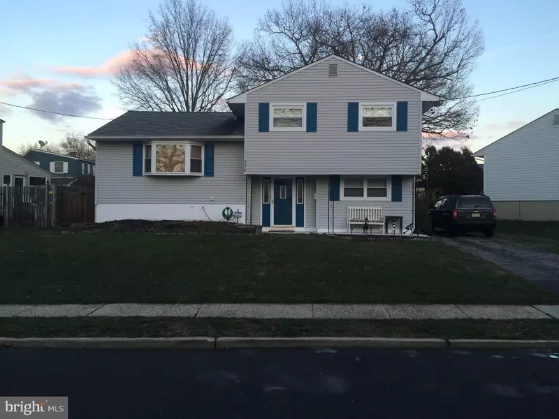 238 SHERWOOD AVE, Hamilton, NJ 08619