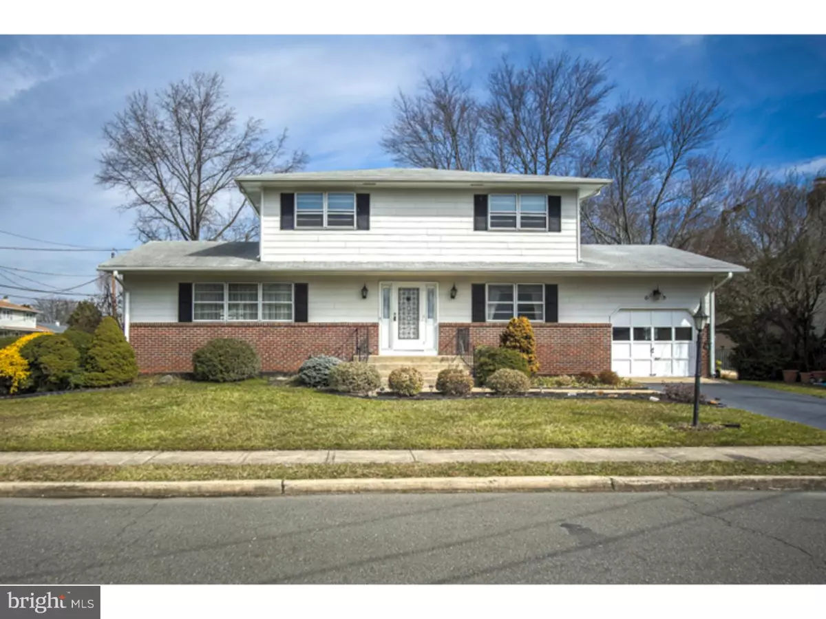 Hamilton, NJ 08619,1 PERIWINKLE LN