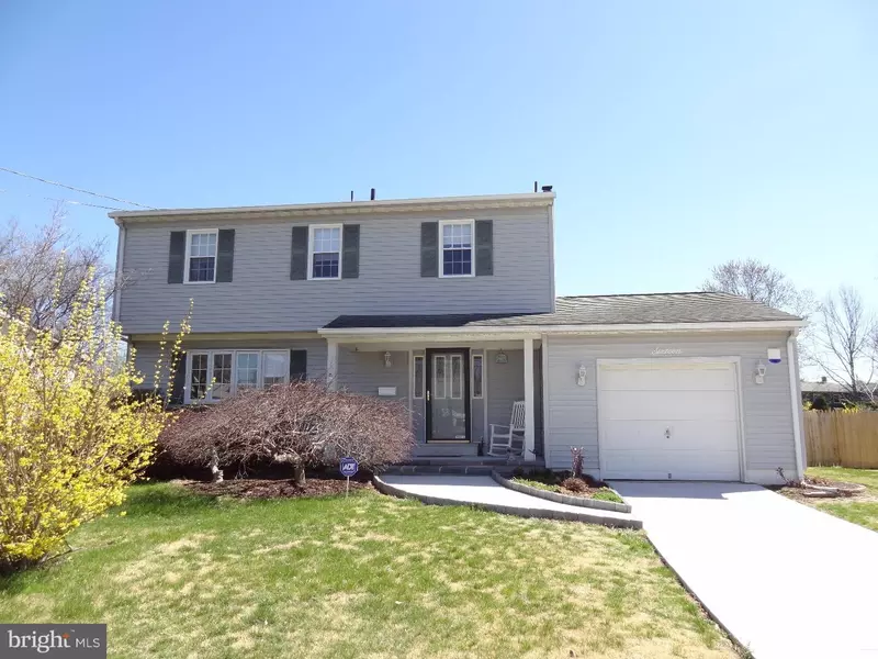 16 MISTY PINE LN, Hamilton, NJ 08690