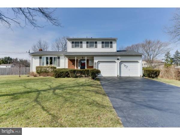 3 YELLOW JACKET LN, Hamilton, NJ 08619