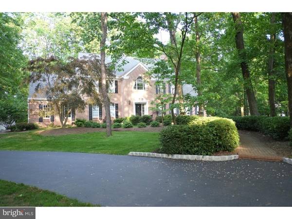 2 POND VIEW LN, Hopewell, NJ 08560