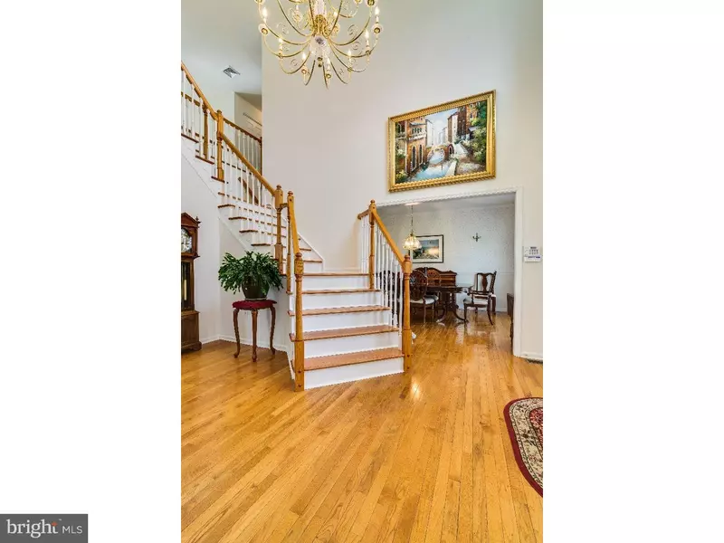 5 MOUNTAINVIEW CT, Ewing, NJ 08628