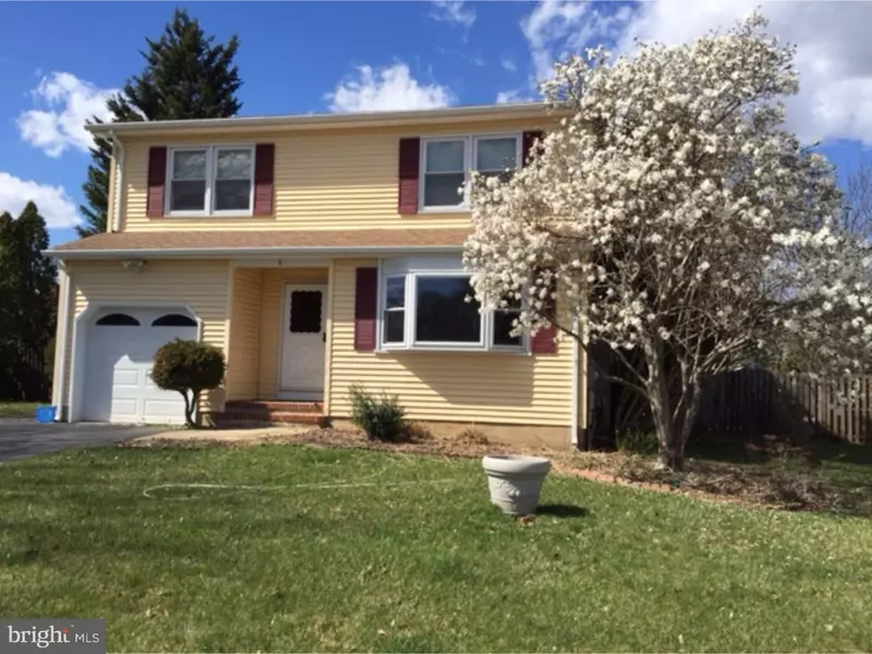 8 HIRTH DR, Hamilton, NJ 08620