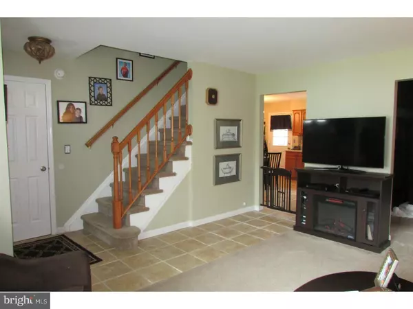 Hamilton, NJ 08691,6 OLSZAK CT