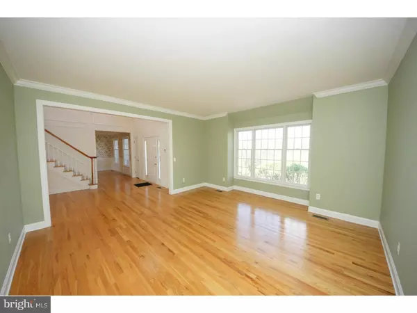 Pennington, NJ 08534,11 HUNTERS RIDGE DR