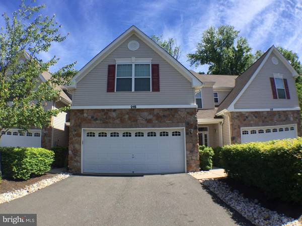 215 BRINLEY DR, Pennington, NJ 08534