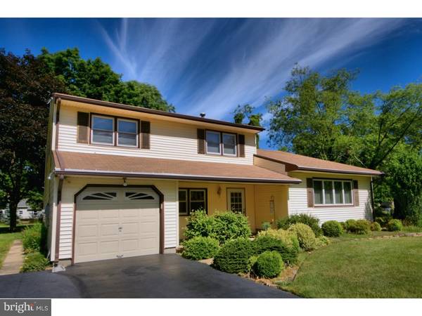 120 CYPRESS DR, East Windsor, NJ 08520